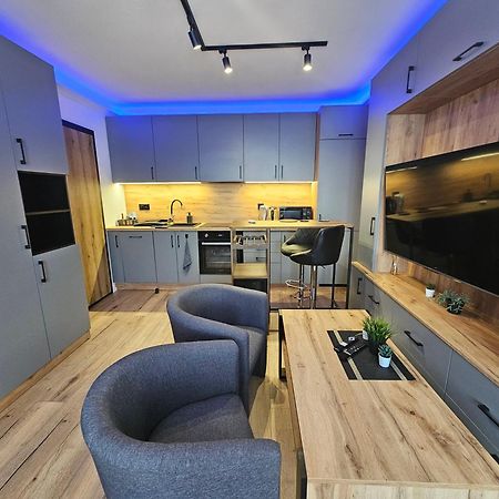 Handy Apartamenty - Mieszkania Na Doby W Centrum Rzeszowa Екстериор снимка