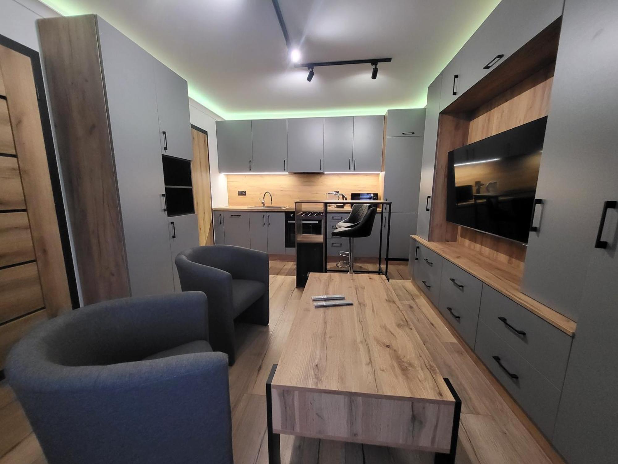 Handy Apartamenty - Mieszkania Na Doby W Centrum Rzeszowa Екстериор снимка